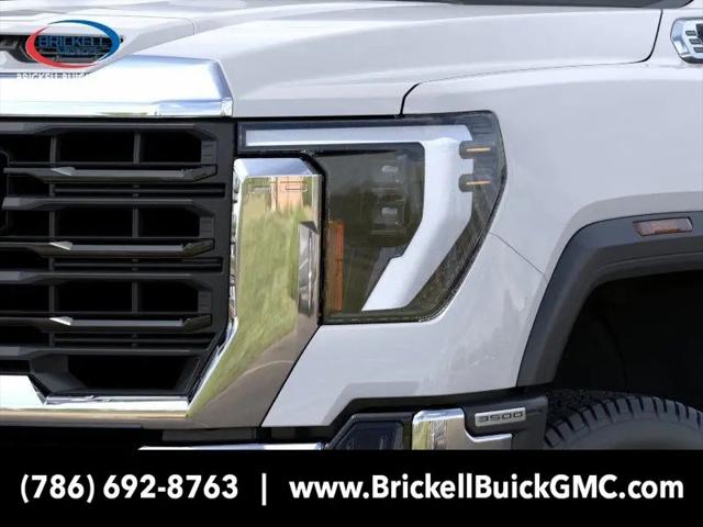 2025 GMC Sierra 3500HD 4WD Crew Cab Long Bed Pro