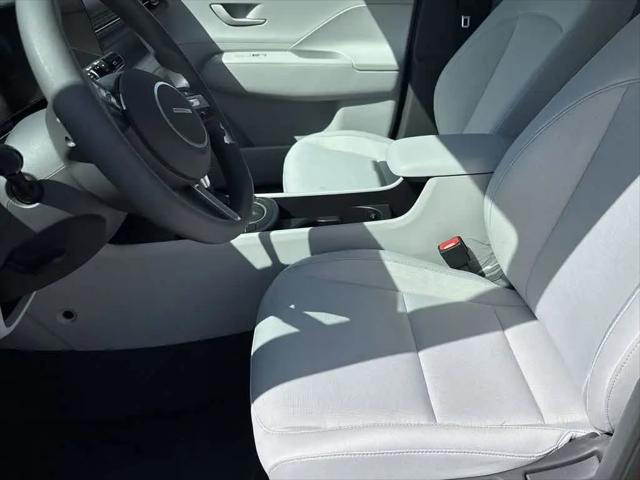 2025 Hyundai Kona SE
