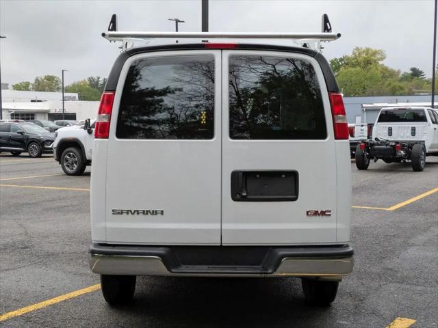 2025 GMC Savana Cargo RWD 2500 Regular Wheelbase Work Van