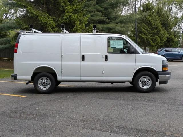 2025 GMC Savana Cargo RWD 2500 Regular Wheelbase Work Van