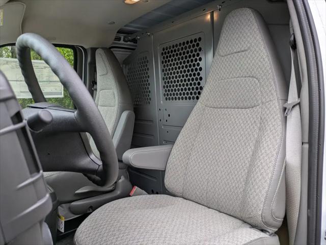 2025 GMC Savana Cargo RWD 2500 Regular Wheelbase Work Van
