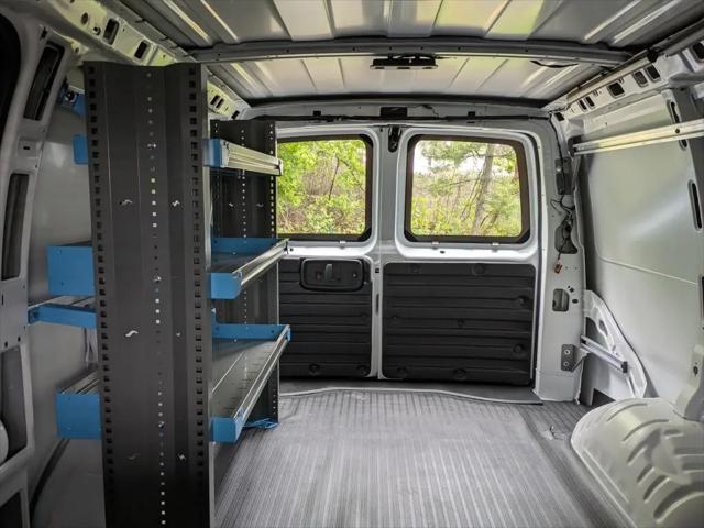 2025 GMC Savana Cargo RWD 2500 Regular Wheelbase Work Van