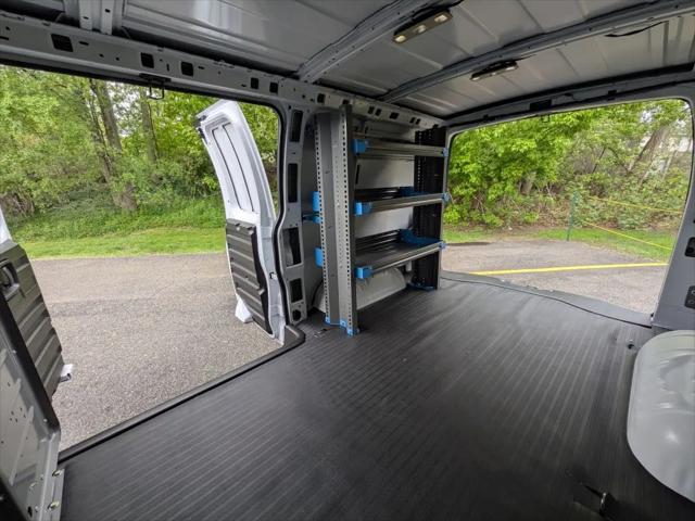 2025 GMC Savana Cargo RWD 2500 Regular Wheelbase Work Van