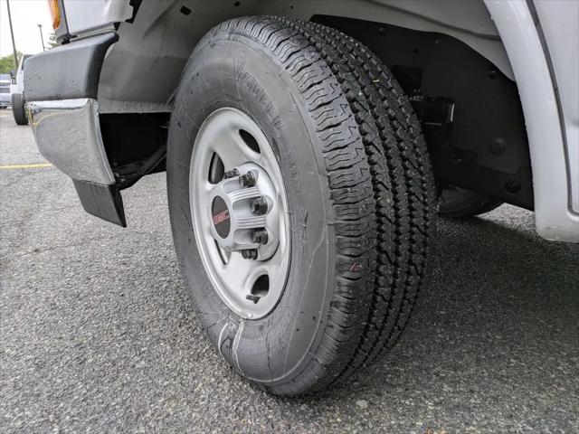 2025 GMC Savana Cargo RWD 2500 Regular Wheelbase Work Van