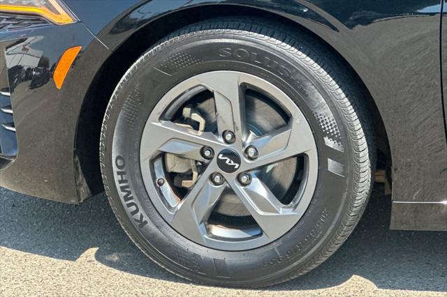 2023 Kia K5 LXS - Photo 29
