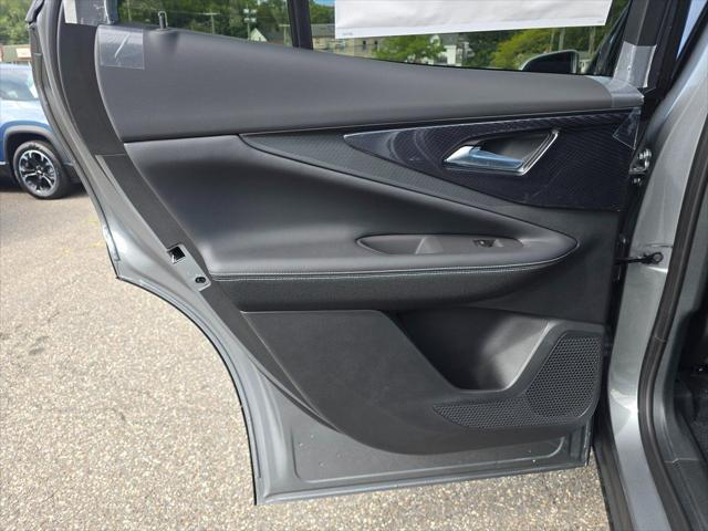 2025 Chevrolet V Blazer RWD LT