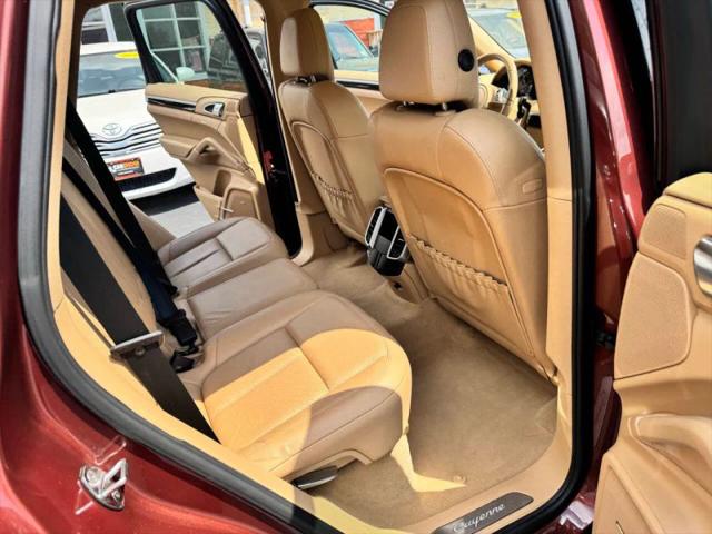 2012 Porsche Cayenne Base