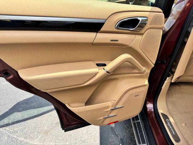 2012 Porsche Cayenne Base