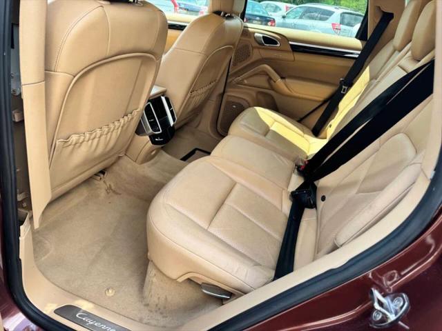 2012 Porsche Cayenne Base