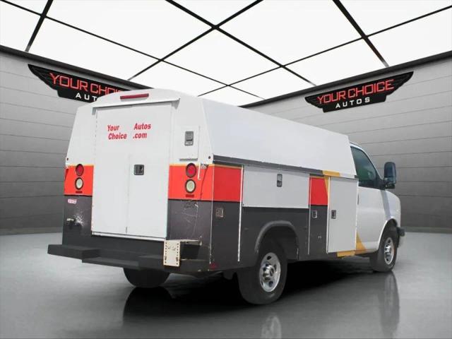 2009 GMC Savana Cutaway Work Van