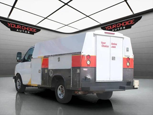 2009 GMC Savana Cutaway Work Van
