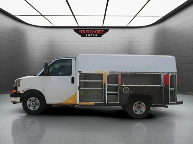 2009 GMC Savana Cutaway Work Van