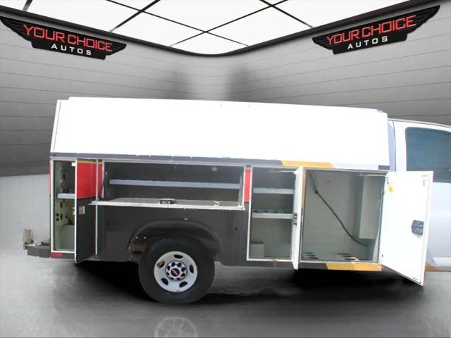 2009 GMC Savana Cutaway Work Van