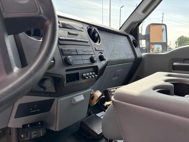 2011 Ford F-550 XL