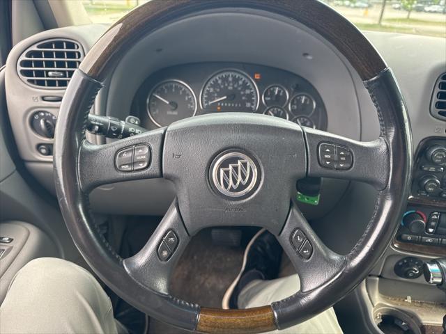 Used 2006 Buick Rainier For Sale in Waterford Twp, MI