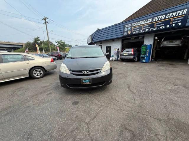 2010 Toyota Sienna LE