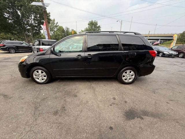 2010 Toyota Sienna LE
