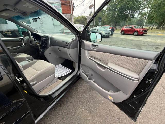 2010 Toyota Sienna LE