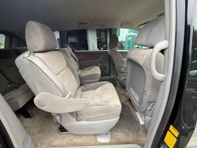 2010 Toyota Sienna LE