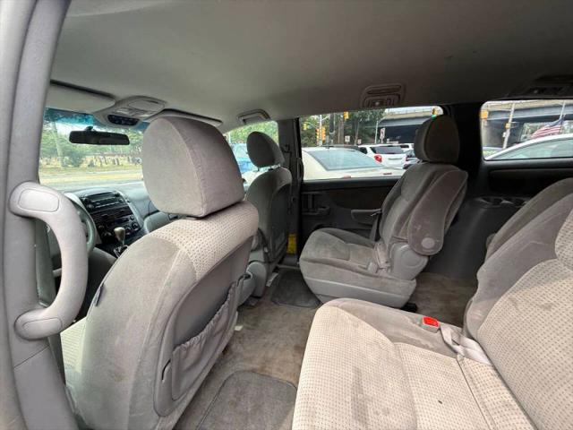 2010 Toyota Sienna LE
