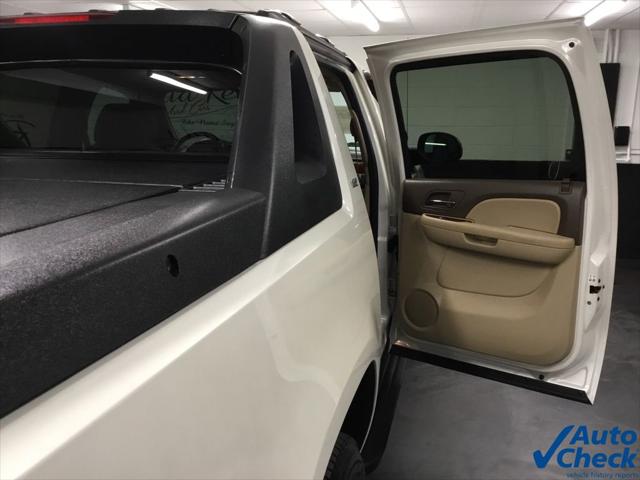 2011 Chevrolet Avalanche LTZ