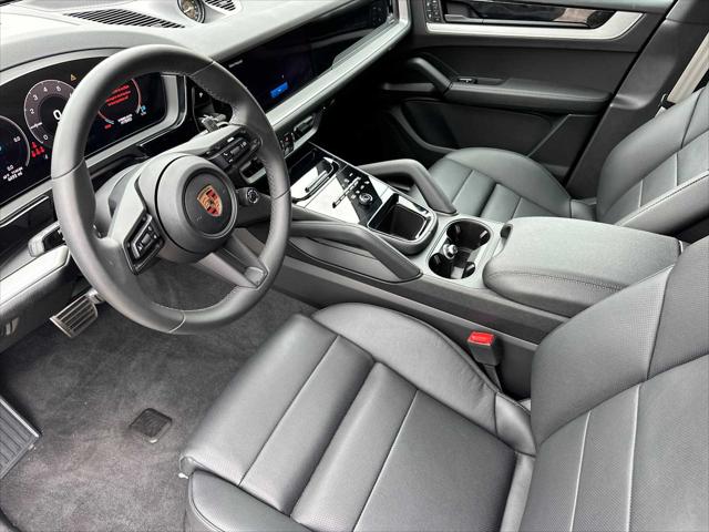 2025 Porsche Cayenne E-Hybrid S