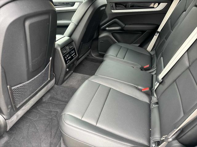 2025 Porsche Cayenne E-Hybrid S
