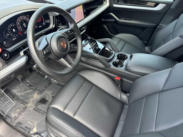 2025 Porsche Cayenne AWD