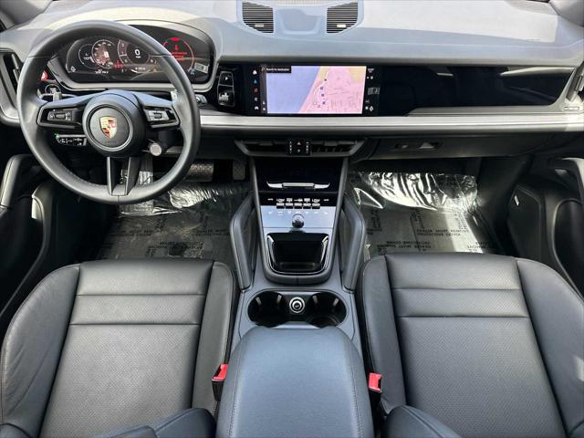 2025 Porsche Cayenne AWD