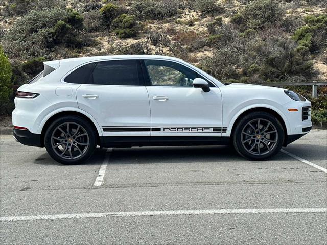 2025 Porsche Cayenne AWD