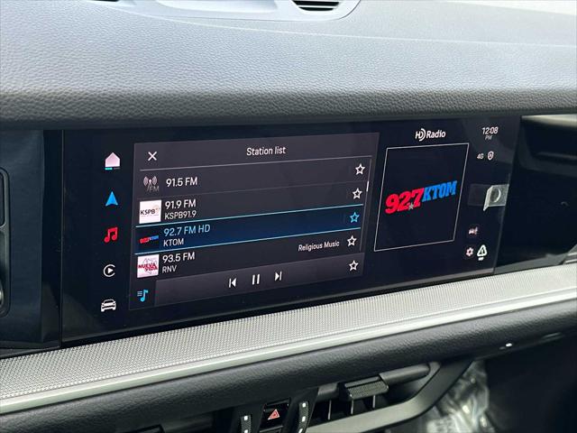 2025 Porsche Cayenne AWD