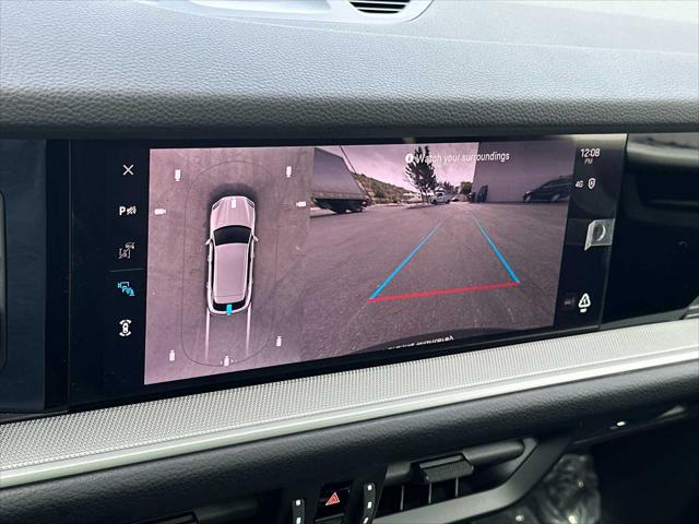 2025 Porsche Cayenne AWD