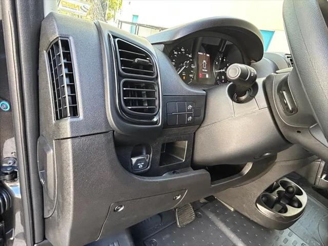 2026 Ram ProMaster Window Van Tradesman