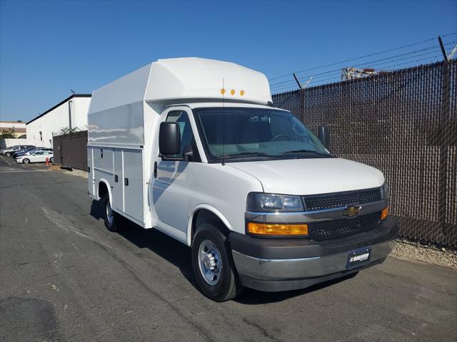 2025 Chevrolet Express Cutaway Work Van