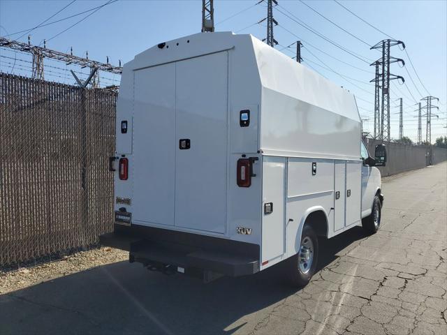 2025 Chevrolet Express Cutaway Work Van