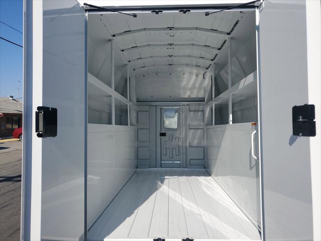 2025 Chevrolet Express Cutaway Work Van