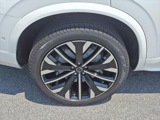 2026 Volvo XC90 B6 Ultra Dark Theme 7-Seater