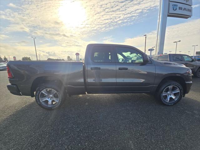 2025 RAM Ram 1500 RAM 1500 TRADESMAN QUAD CAB 4X4 64 BOX