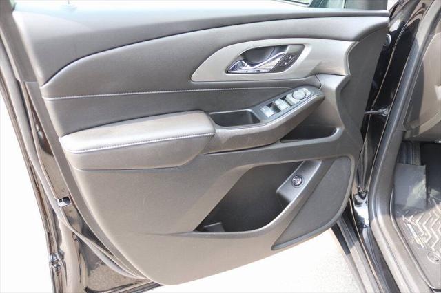 2023 Chevrolet Traverse AWD LT Cloth
