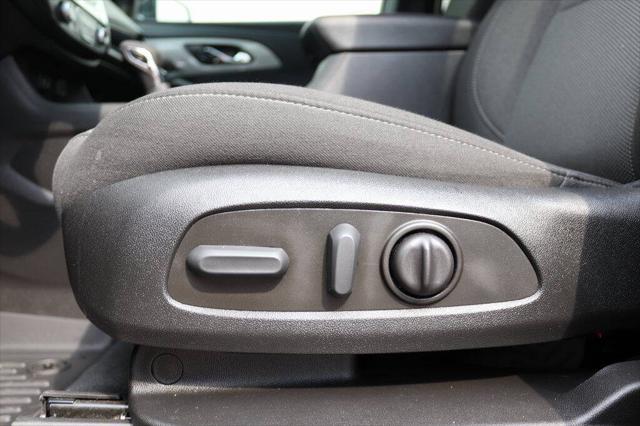2023 Chevrolet Traverse AWD LT Cloth