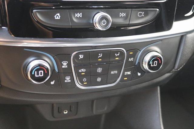 2023 Chevrolet Traverse AWD LT Cloth