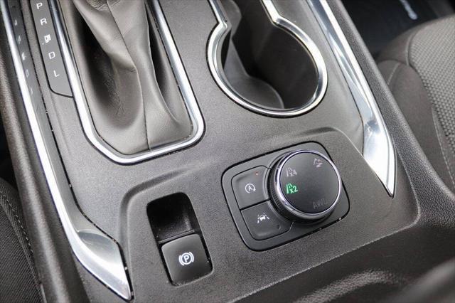 2023 Chevrolet Traverse AWD LT Cloth