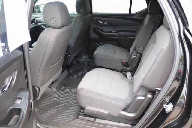 2023 Chevrolet Traverse AWD LT Cloth