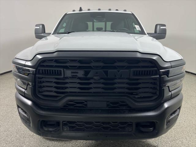 2025 RAM Ram 3500 RAM 3500 TRADESMAN CREW CAB 4X4 8 BOX