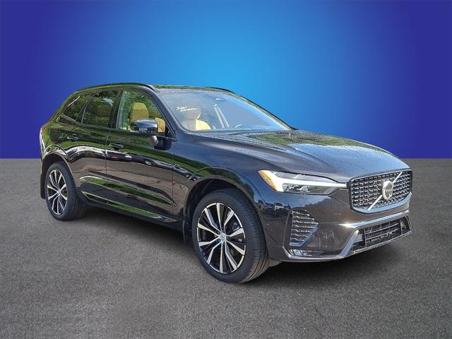 2024 Volvo XC60 B5 Ultimate Dark Theme