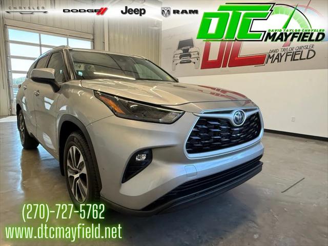 2022 Toyota Highlander Hybrid XLE