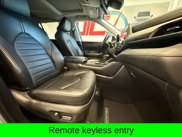 2022 Toyota Highlander Hybrid XLE