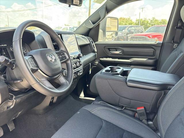 2025 RAM Ram 1500 RAM 1500 TRADESMAN CREW CAB 4X4 57 BOX
