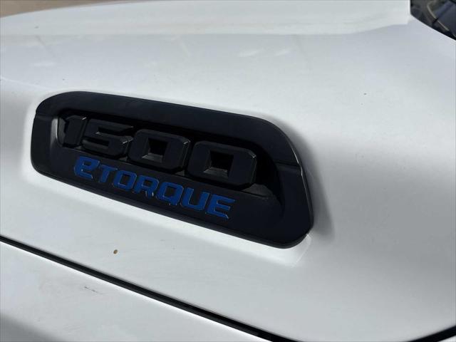 2025 RAM Ram 1500 RAM 1500 TRADESMAN CREW CAB 4X4 57 BOX