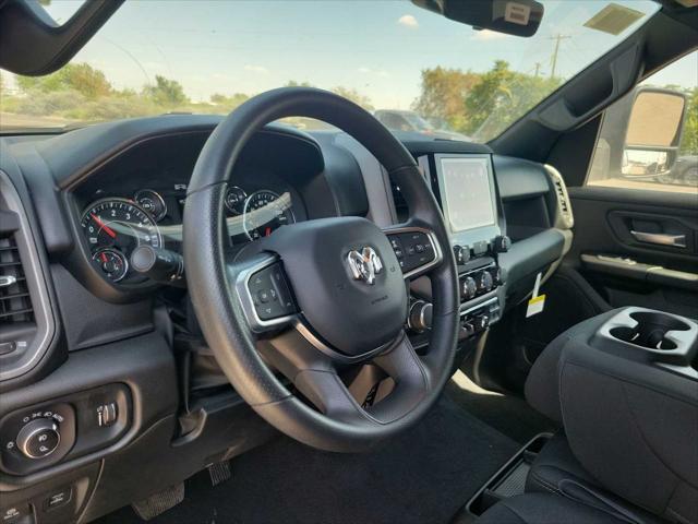 2025 RAM Ram 1500 RAM 1500 TRADESMAN CREW CAB 4X4 57 BOX 2025 RAM Ram 1500 RAM 1500 TRADESMAN CREW CAB 4X4 57 BOX